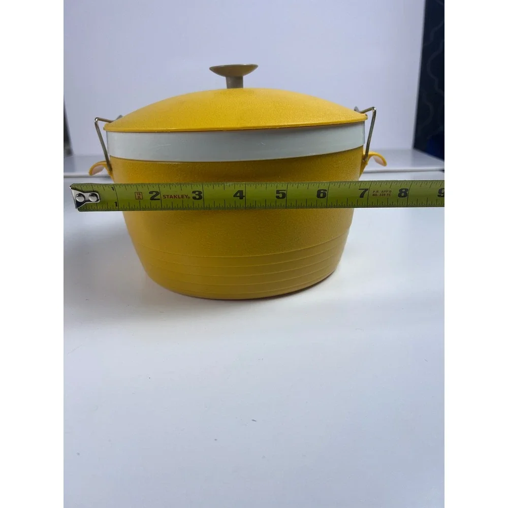 VTG 1960s Sunfrost Therm-o-Ware GoldenRod‎ Yellow Lock Lid Bucket Serving Dish